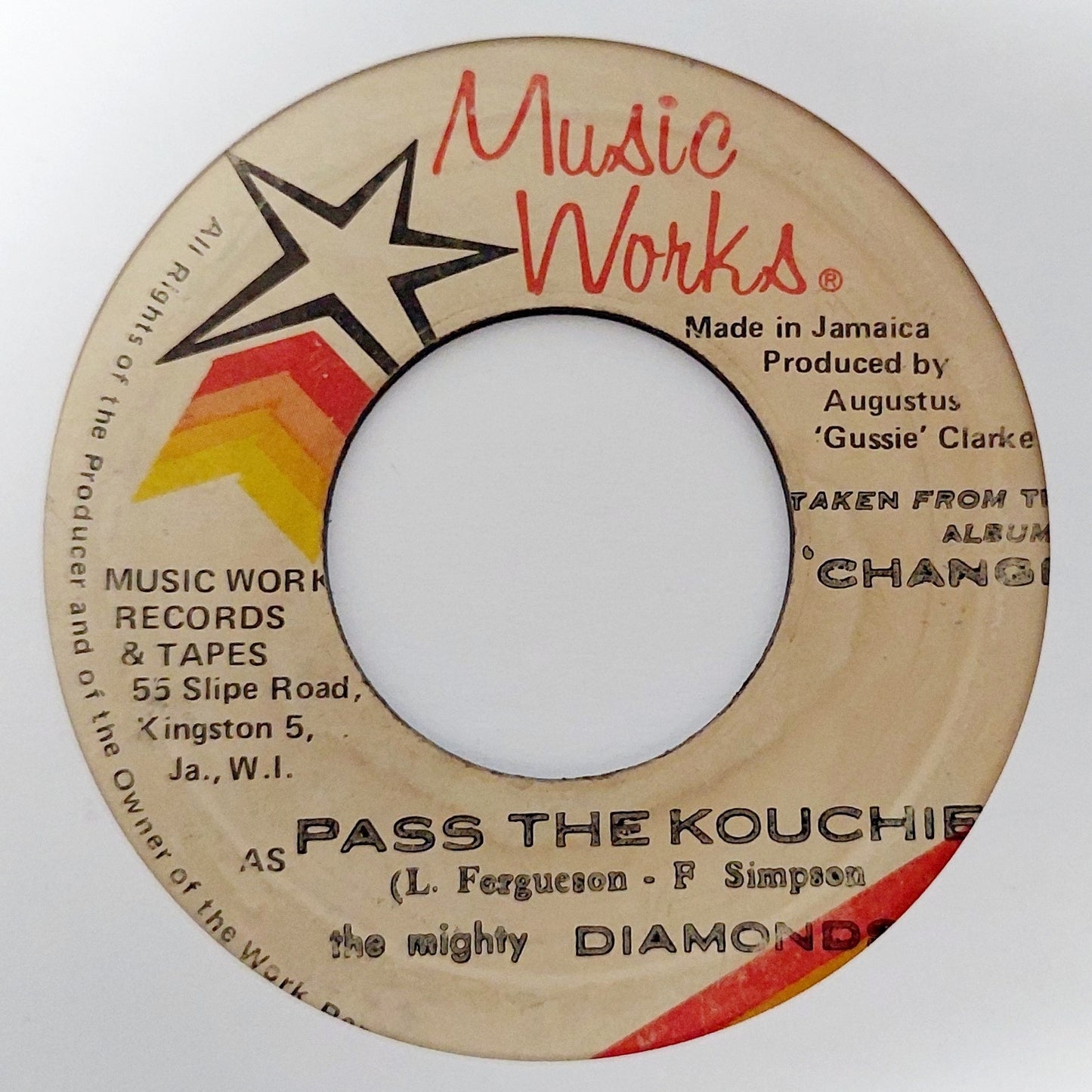 The Mighty Diamonds - Pass The Kouchie