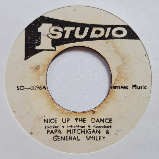 Papa Mitchigan & General Smiley - Nice Up The Dance